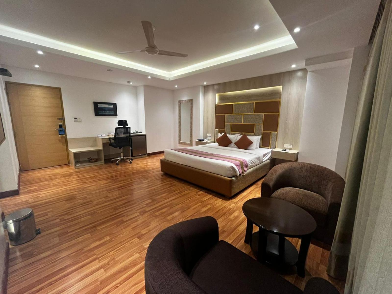 Royal Raj Hotel Rajshahi Εξωτερικό φωτογραφία
