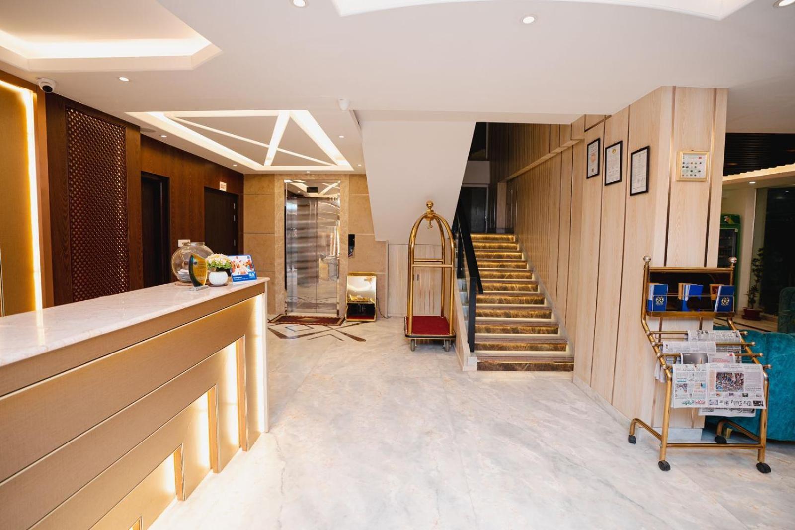Royal Raj Hotel Rajshahi Εξωτερικό φωτογραφία