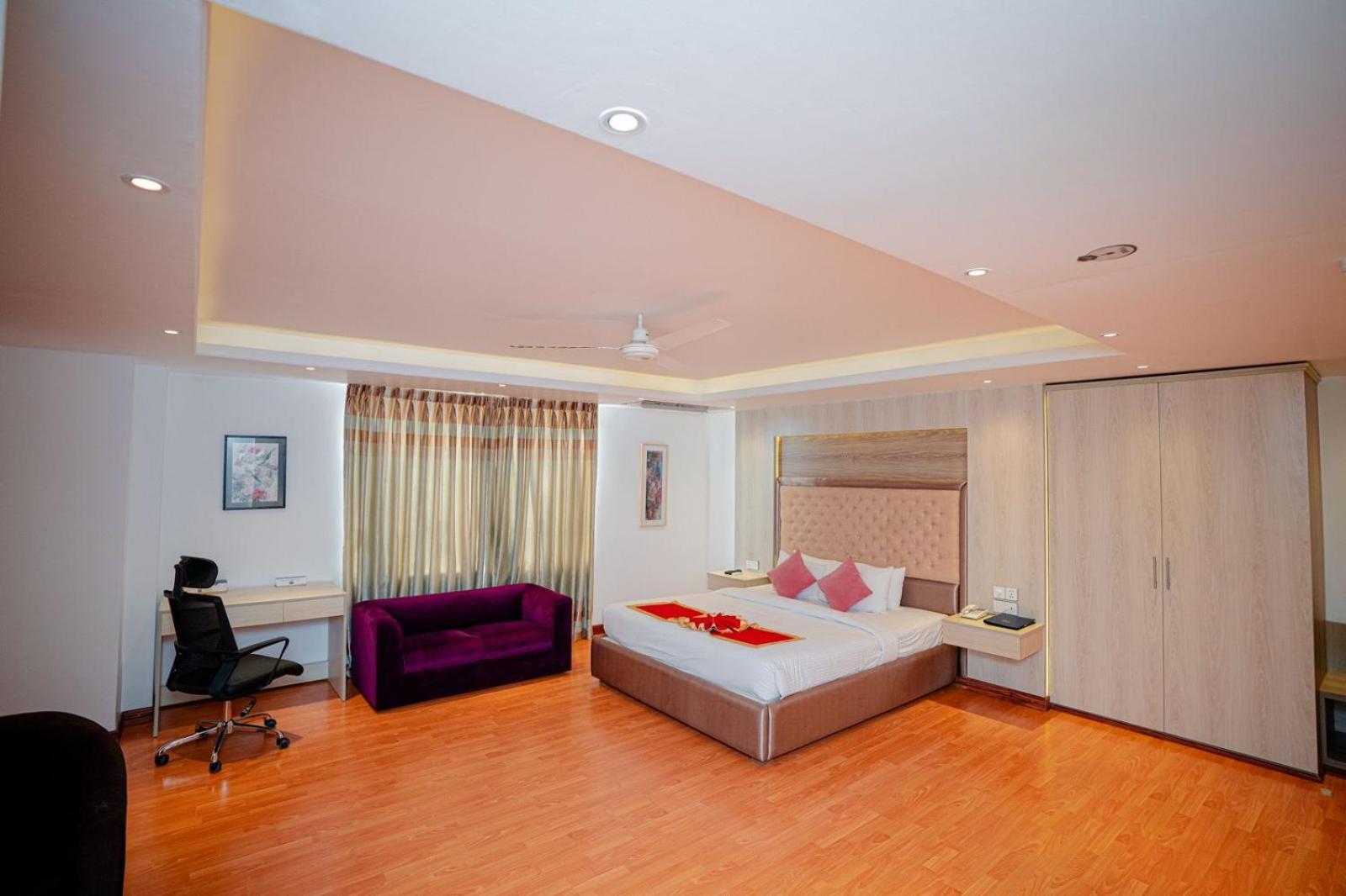 Royal Raj Hotel Rajshahi Εξωτερικό φωτογραφία